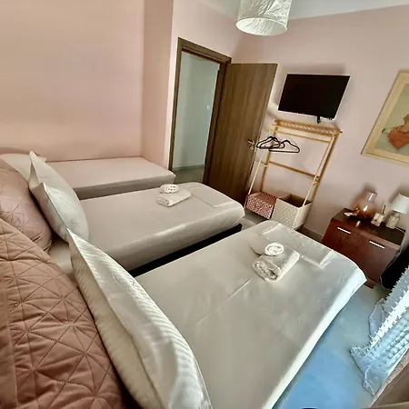 Modern Family Retreat