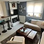 Modern Family Retreat * Volos