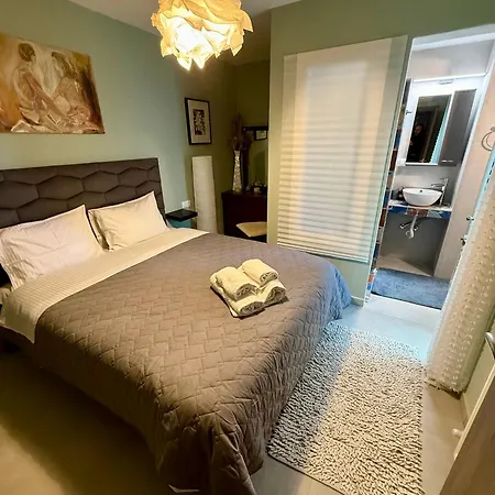 Modern Family Retreat *