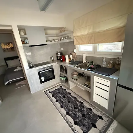 Modern Family Retreat Volos