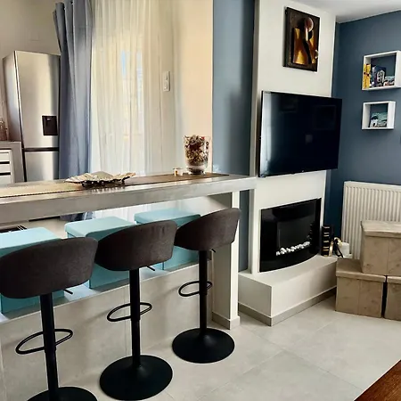 Modern Family Retreat Volos