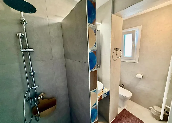 Modern Family Retreat アパート