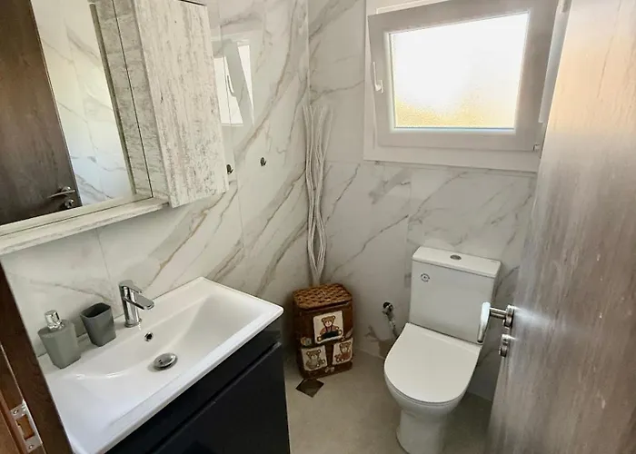 Modern Family Retreat ヴォロス