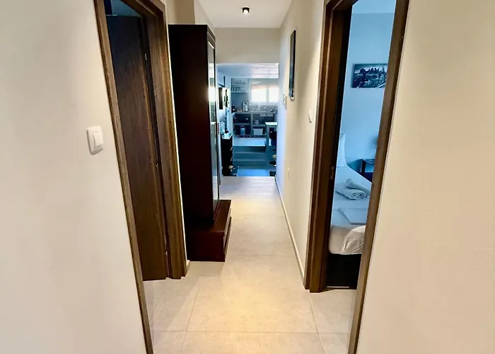 Modern Family Retreat